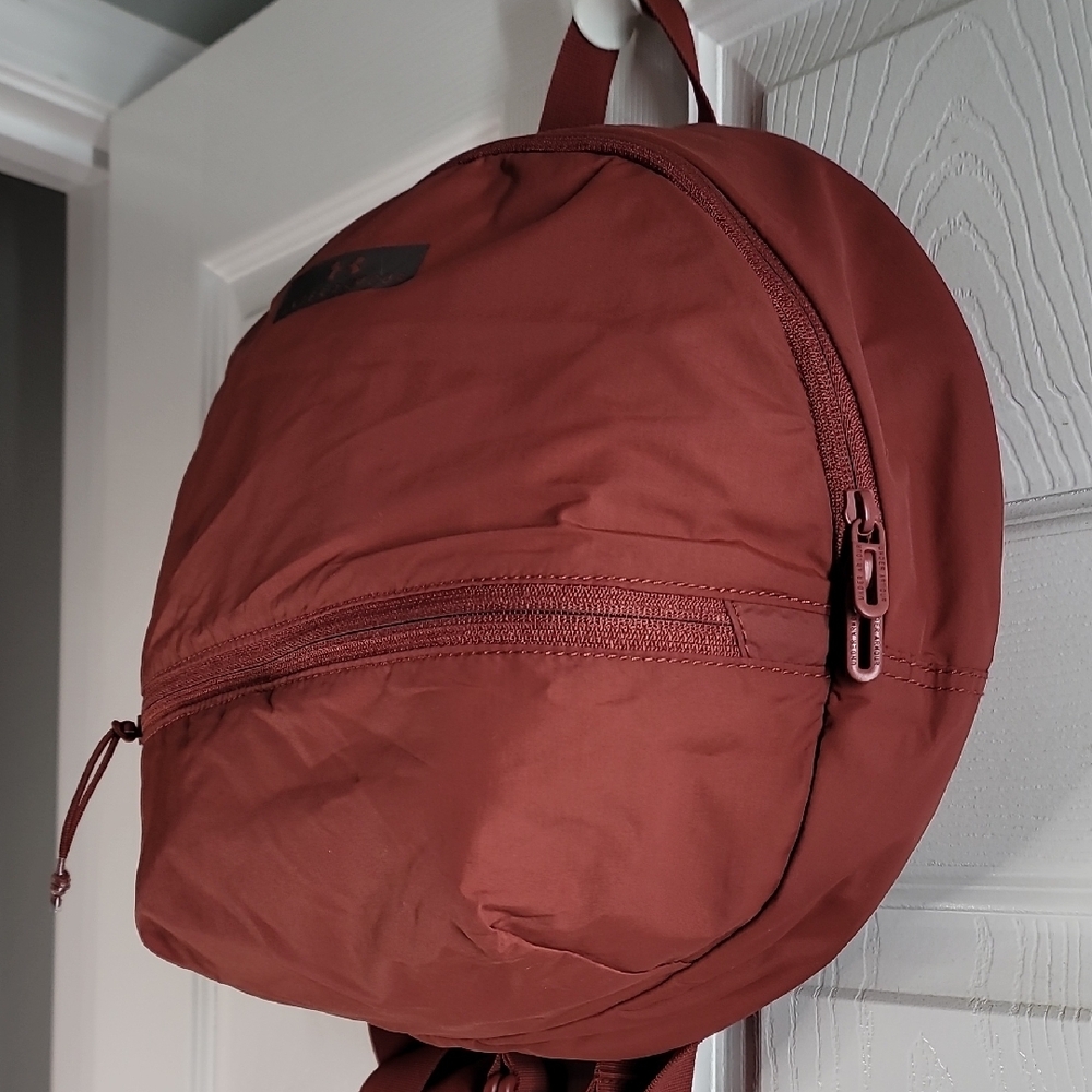 Under Armour Circular Red Backpack - image 2